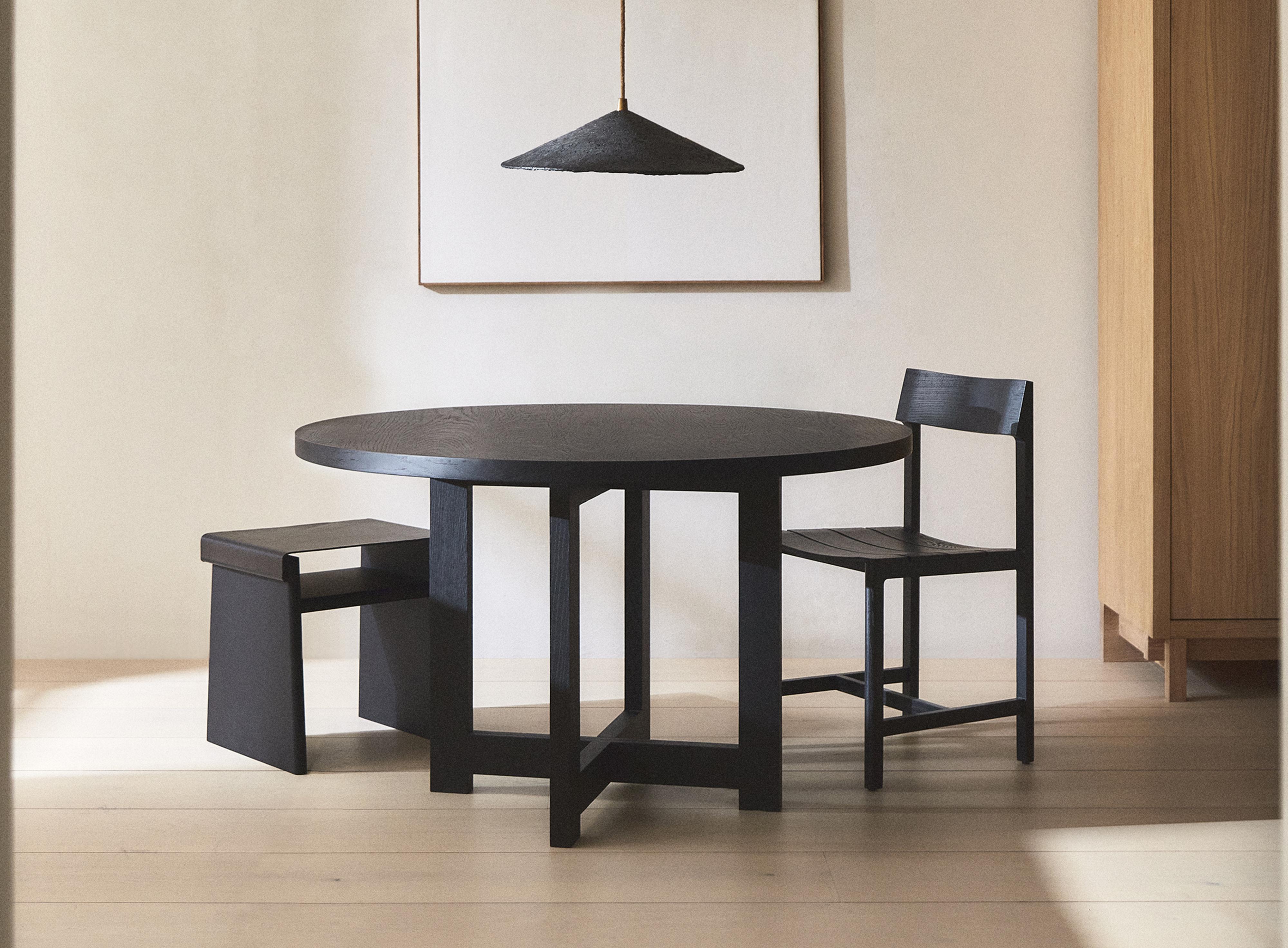 ZARA 　ZARA　メタルテーブル AGED METAL SIDE TABLE - Black | ZARA United States