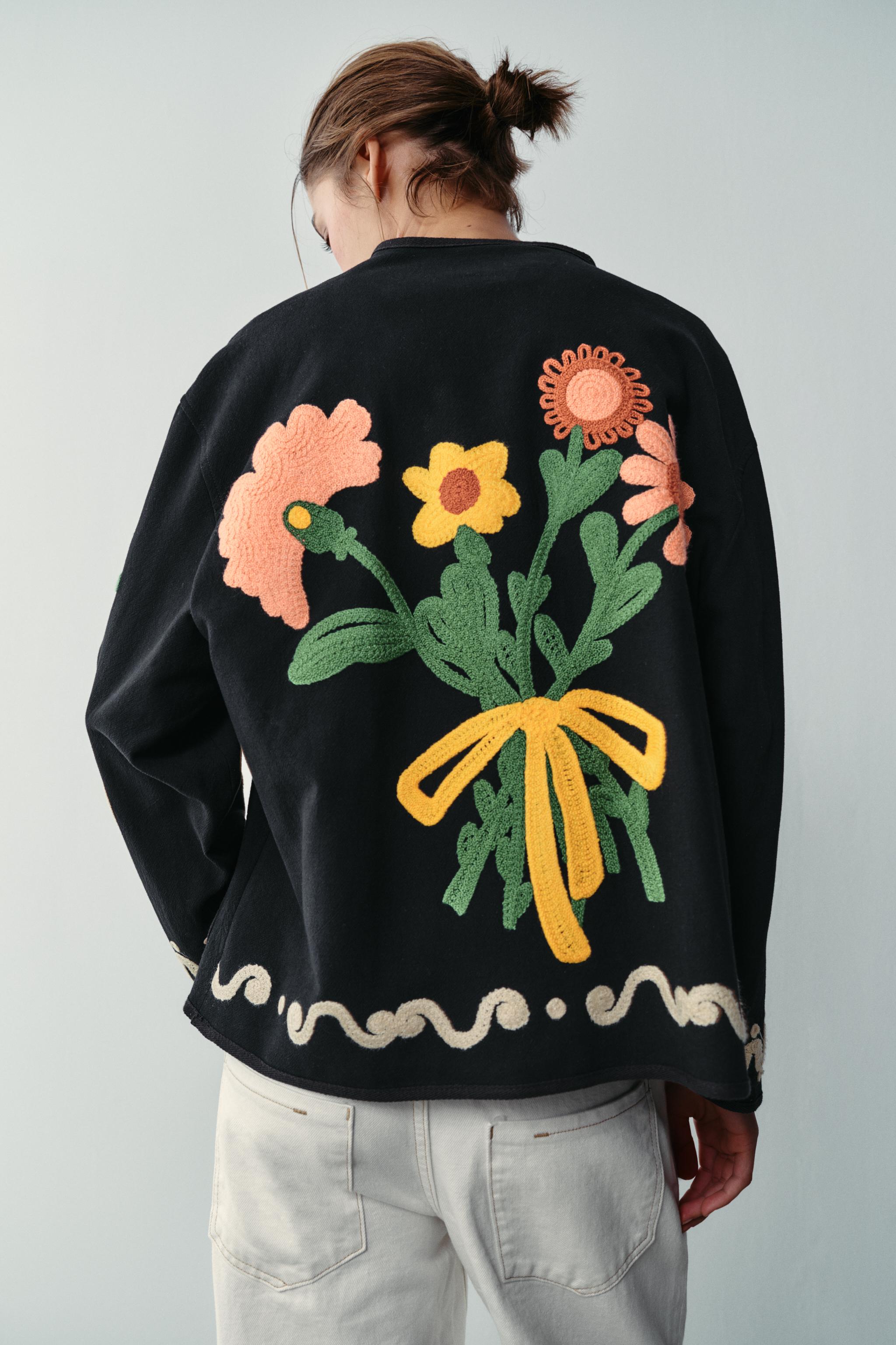 BLOUSON À FLEURS BRODÉES