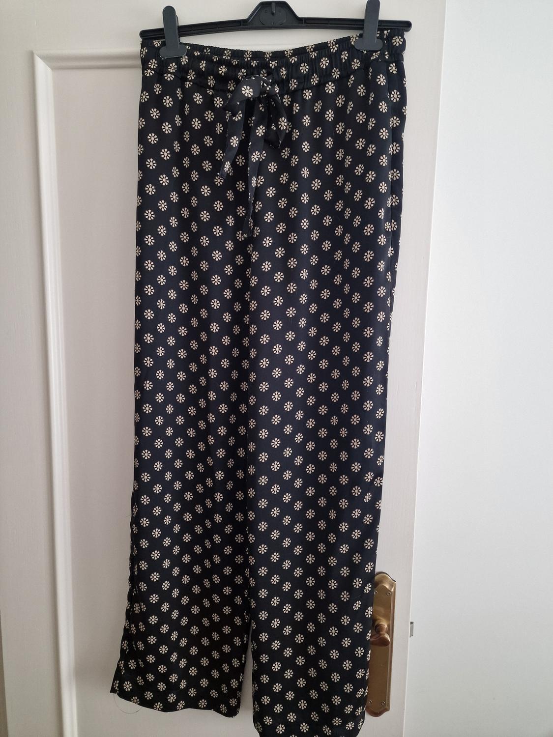 PRINTED PYJAMA-STYLE TROUSERS