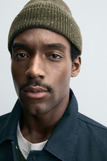 SHORT TEXTURED BEANIE - Khaki by Zara - Image 3