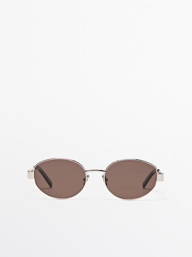 Gafas de sol ovaladas metálicas - Plata de Zara