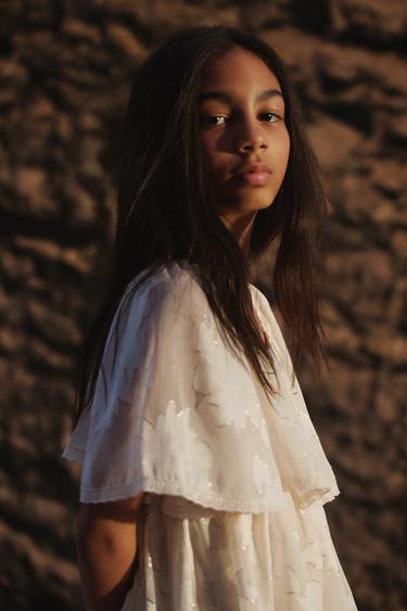 فستان بكشكش - خَام by Zara