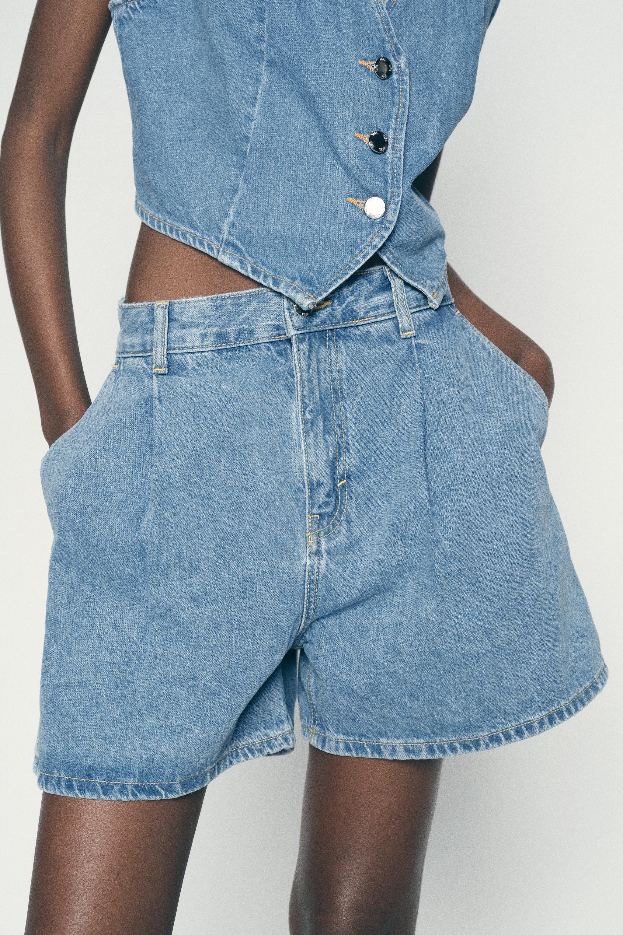 ZARA【NEW】Z1975 DENIM SHORTS WITH DARTS AND BELT Z1975 BELTED DENIM SHORTS - Mid-blue | ZARA United States