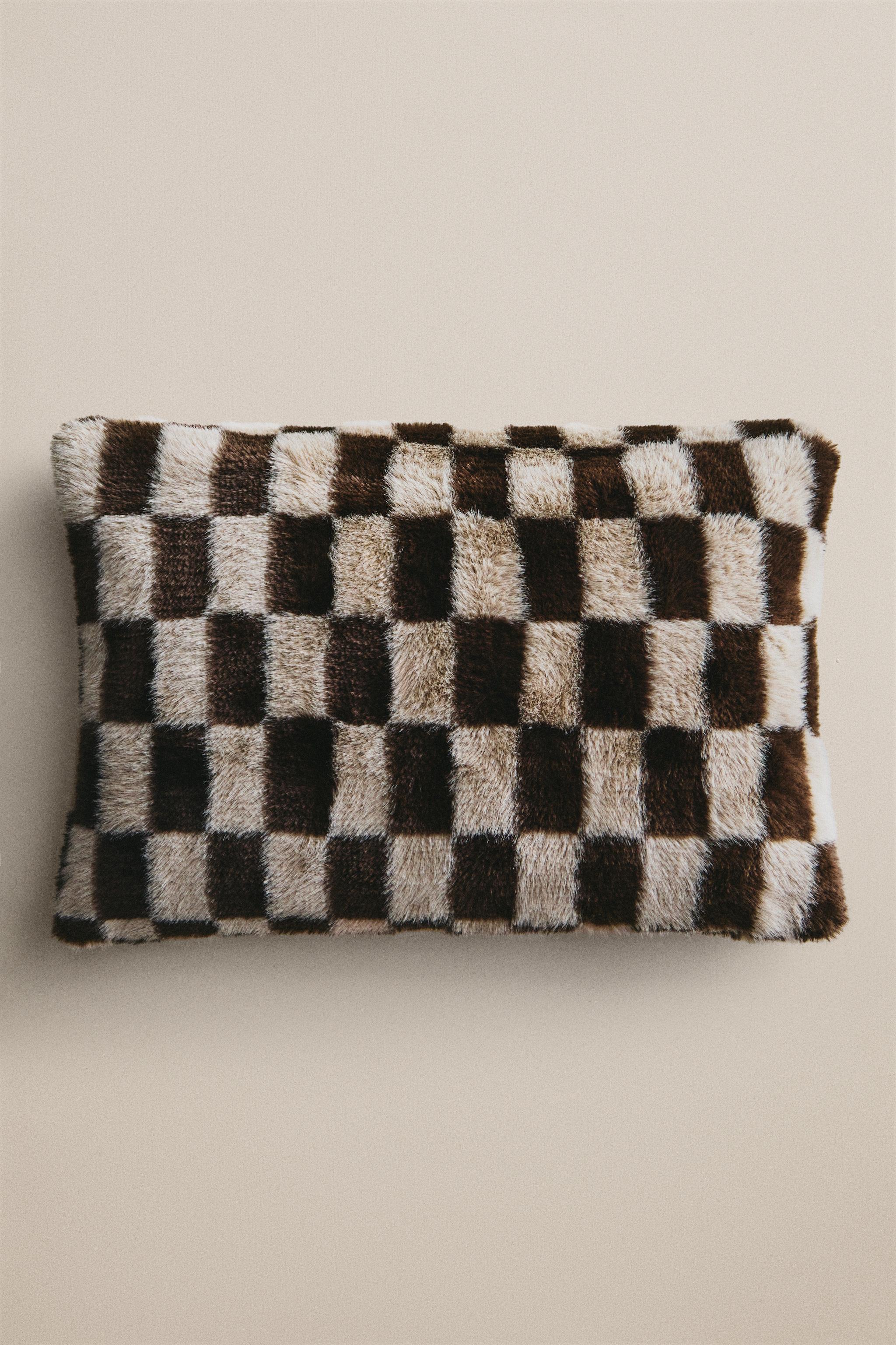 CHECKERBOARD FUR THROW PILLOW COVER