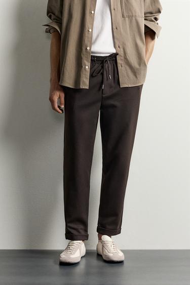 PANTALÓN REGULAR FIT  EASY CARE - Chocolate de Zara