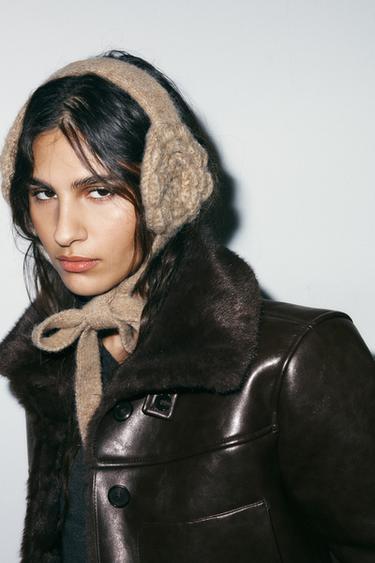 BỊT TAI BẰNG LEN MÓC CÓ DÂY BUỘC - Màu vàng cát từ Zara