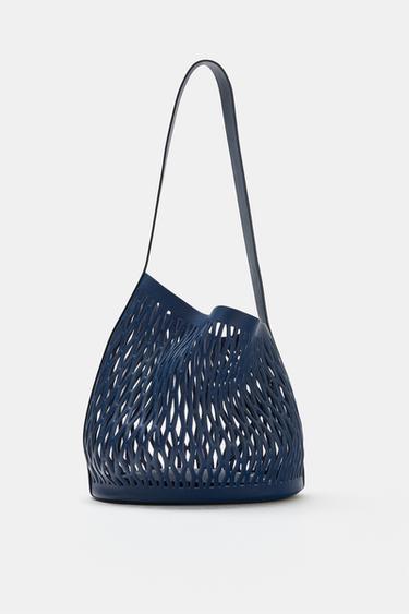 SAC EN CUIR POINTELLE - Bleu marine de Zara - Image 4