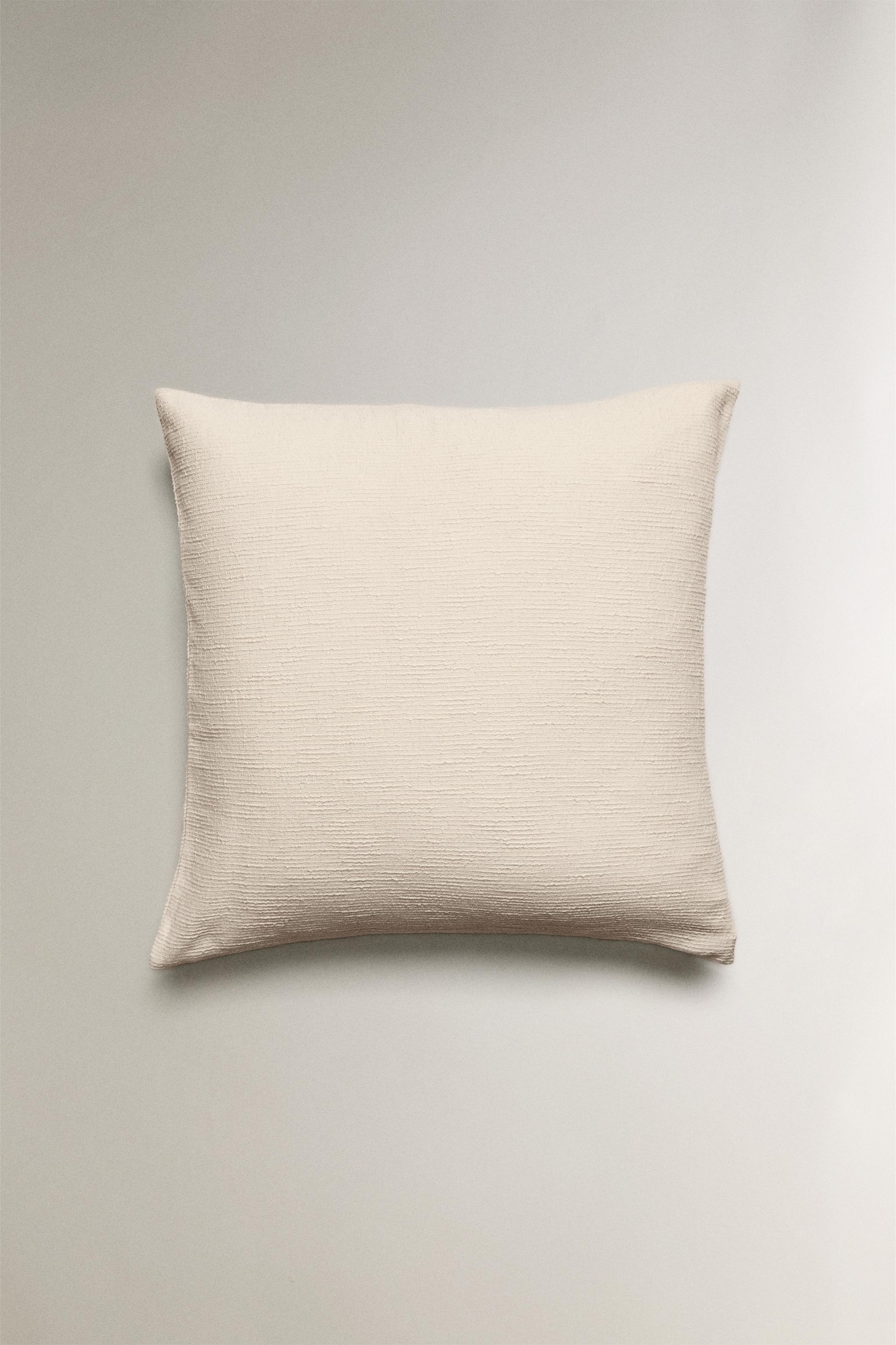 TEXTURED THROW PILLOW COVER