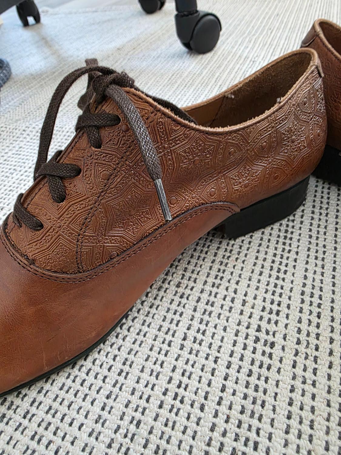 TAN BROWN EMBOSSED LEATHER SHOES - Image 6