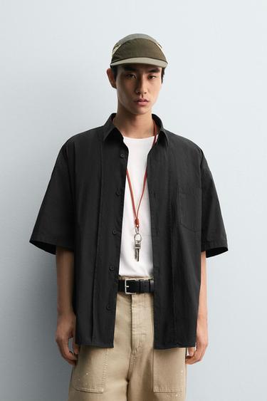 LIMITED EDITION 裏返し風シャツブラックZaraのLIMITED EDITION 裏返し風シャツ - ブラック 