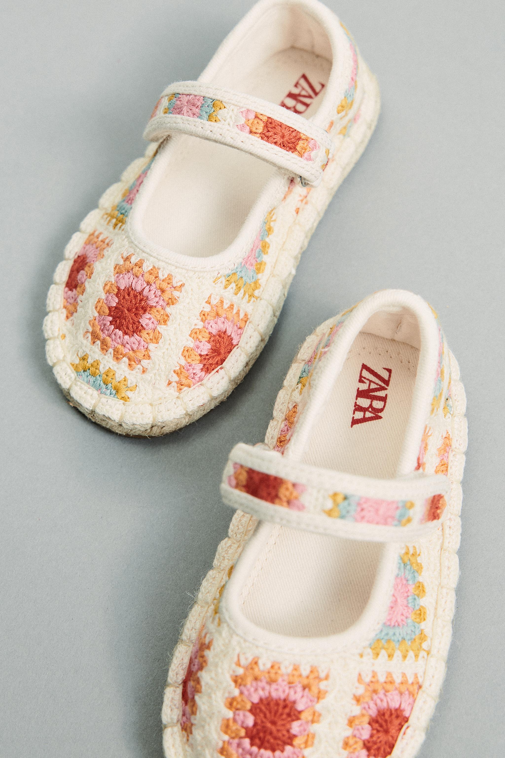 CROCHET EFFECT BALLET FLATS — Off White