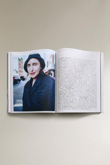 HOLIDAY MAGAZINE 396 SAMARKAND - Red by Zara - Image 3