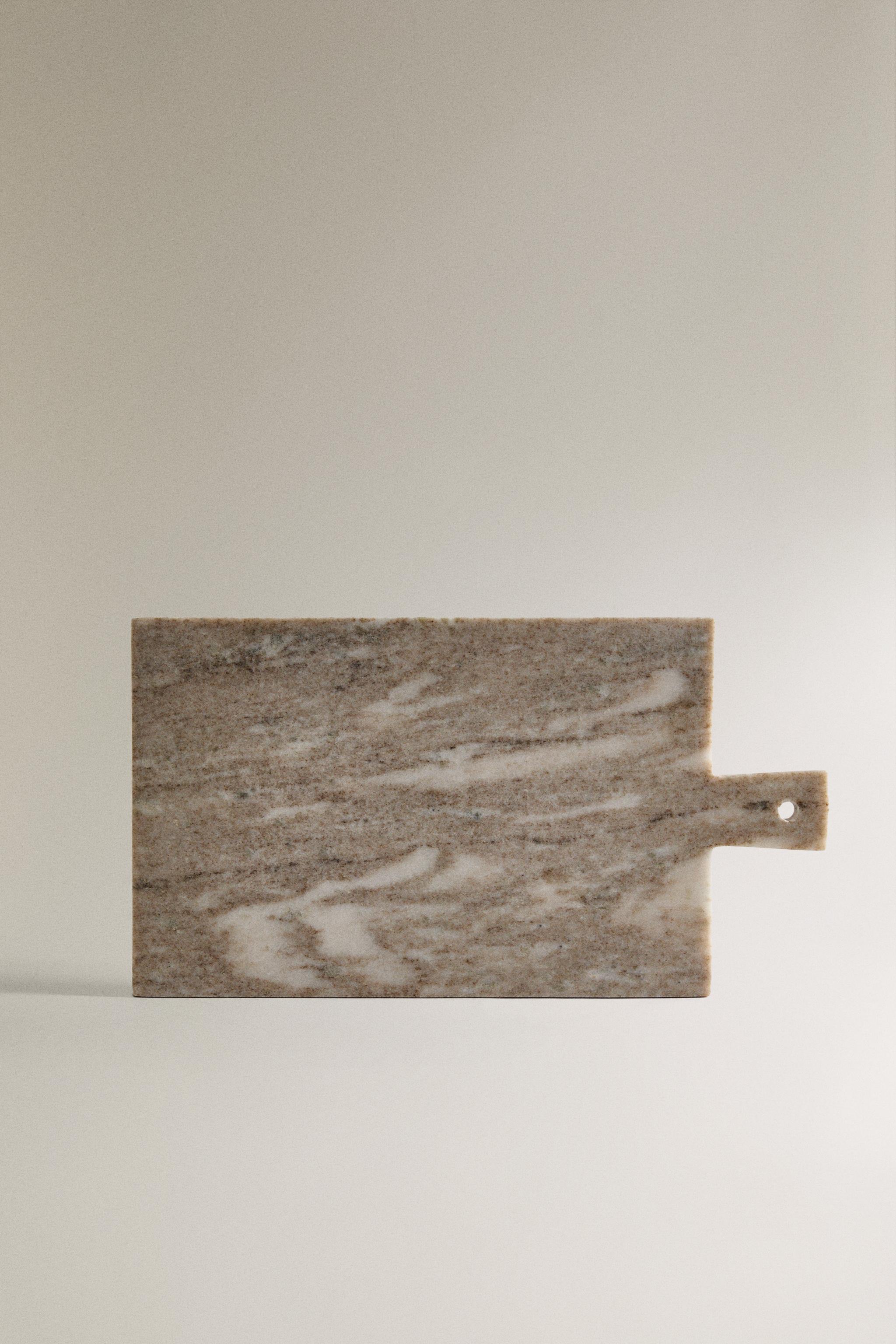 MARBLE CUTTING BOARD WITH HANDLE
