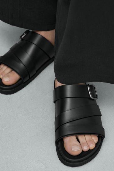 SANDALES À BOUCLE - Noir de Zara - Image 2