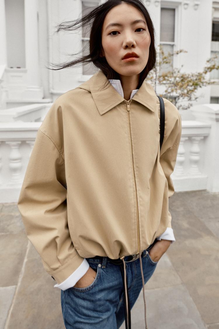 Chaqueta con capucha desmontable 2