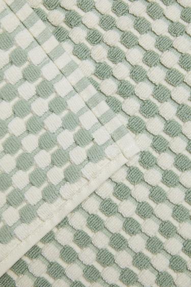 SERVIETTE DE BAIN TEXTURÉE EN COTON - Vert d'eau de Zara - Image 2