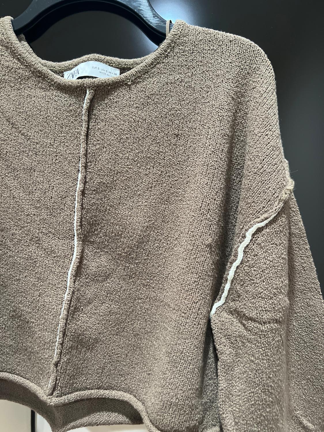 CONTRASTING PIPING CROP KNIT SWEATER - Image 2