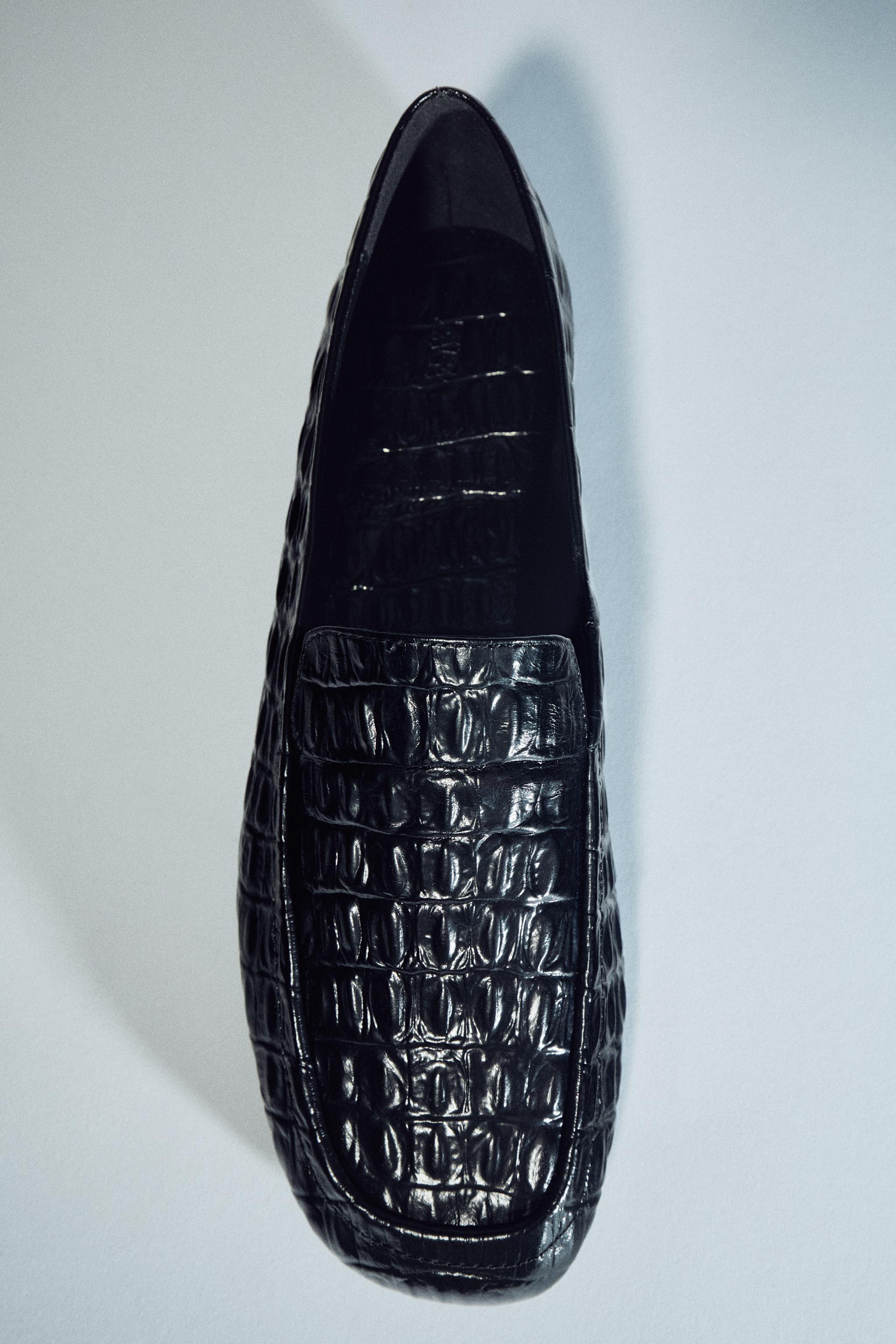 LIMITED EDITION TEXTURED LEATHER LOAFER