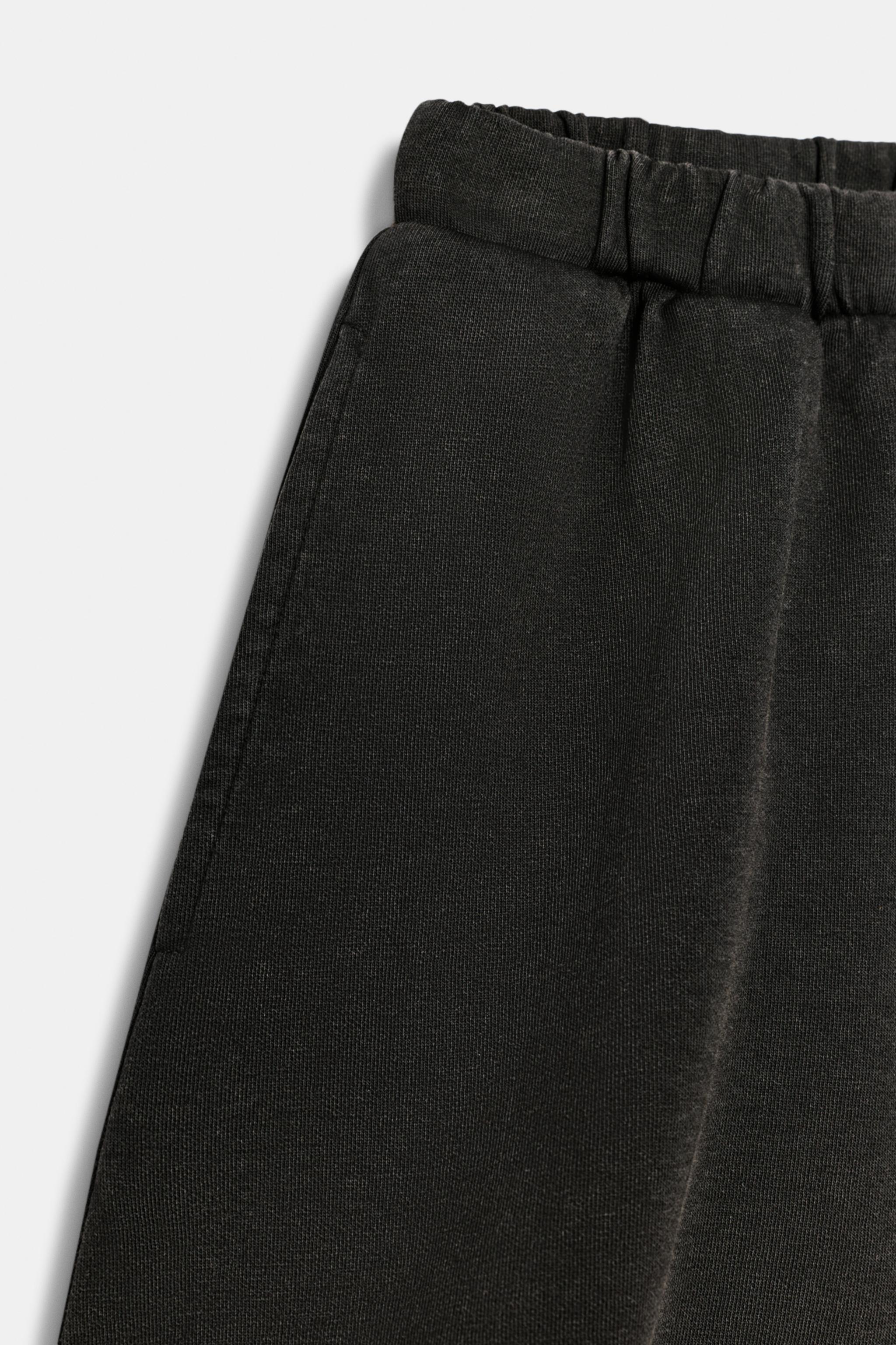 INTERLOCK SHORTS