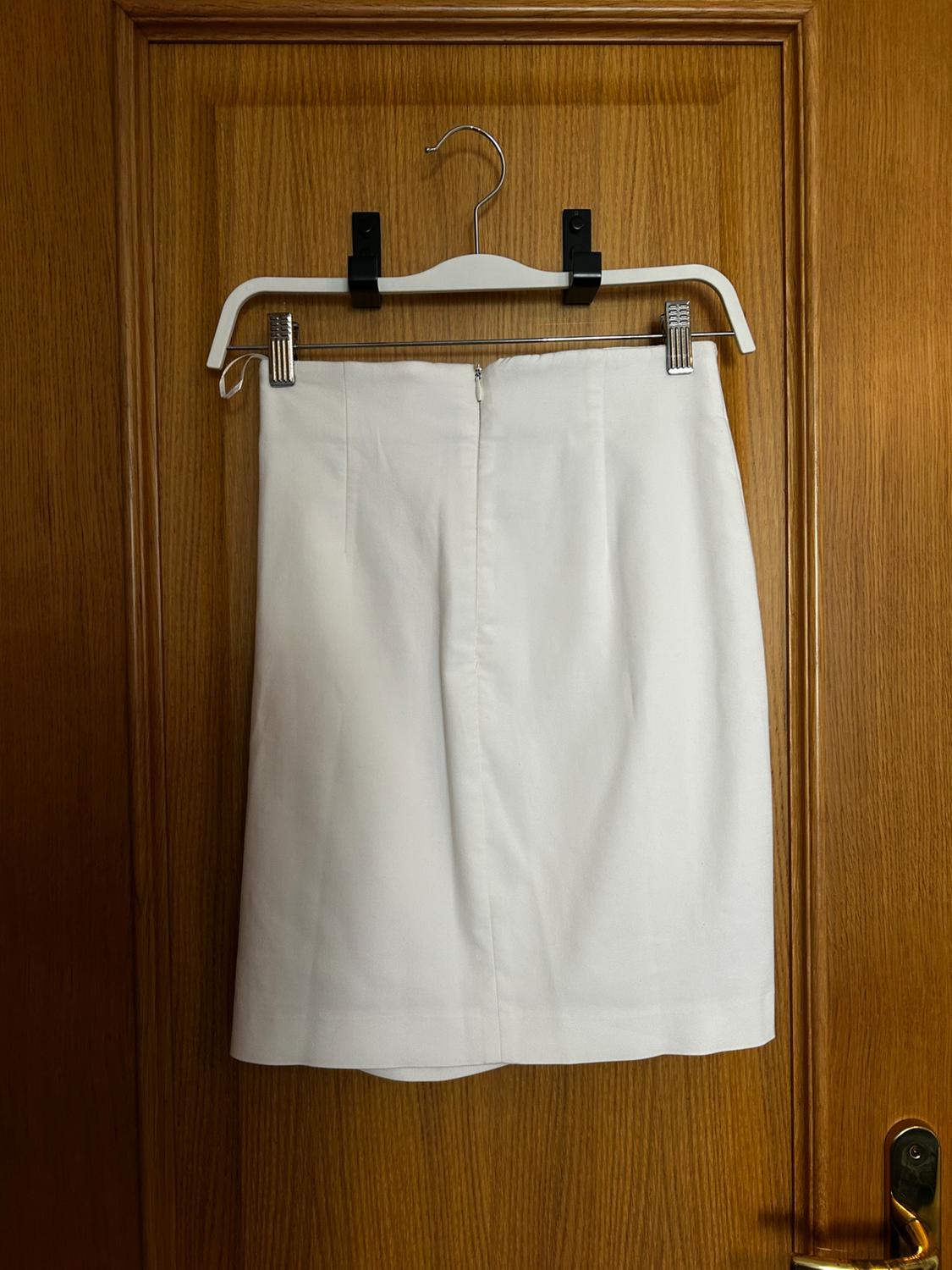 RUCHED MINI SKIRT - Image 4