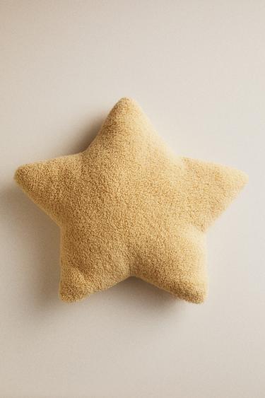 KIDS' LARGE FAUX SHEARLING STAR CUSHION - Lime by Zara