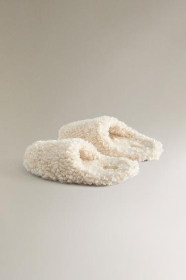 CHAUSSONS OUVERTS À L’ARRIÈRE EFFET MOUTON - Blanc écru de Zara - Image 4