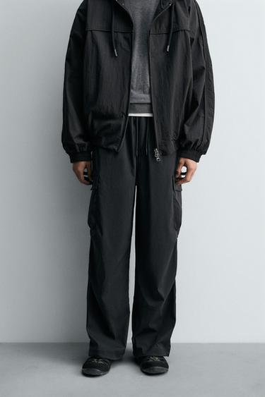 QUẦN CARGO VẢI KỸ THUẬT - Màu đen từ Zara