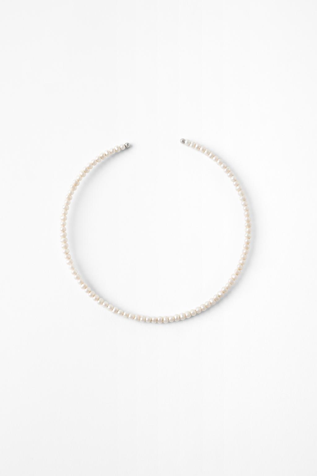 FAUX PEARL CHOKER NECKLACE