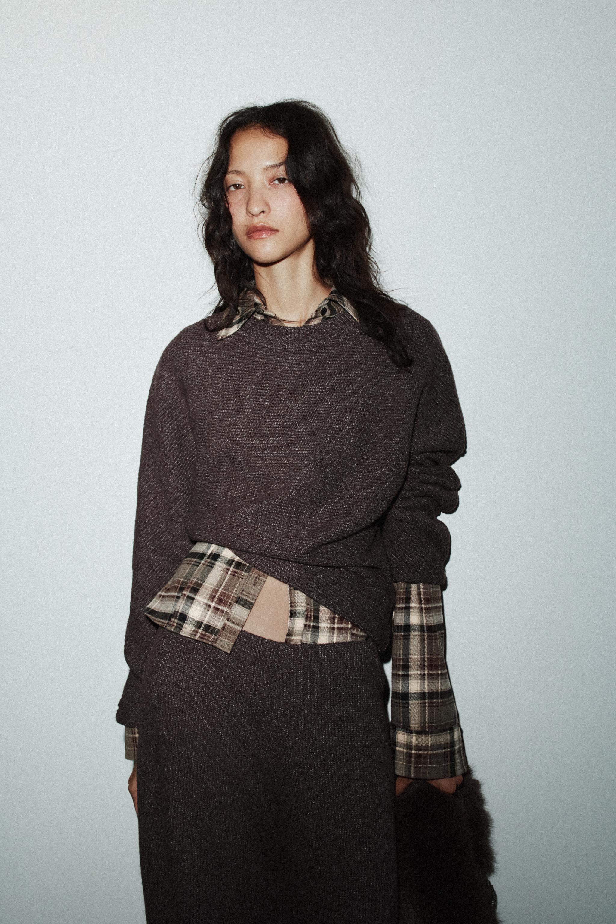 SOFT LONG SLEEVE SWEATSHIRT