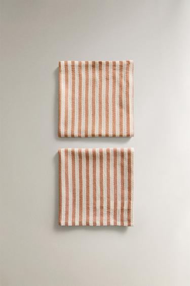 TEXTURED STRIPED NAPKINS (PACK OF 2) - Brick by Zara - Image 2