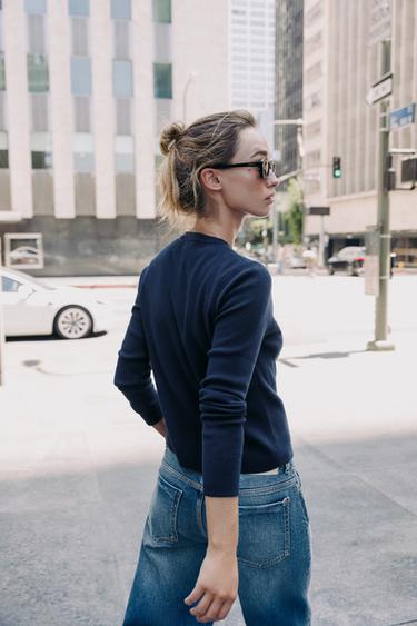 GILET BASIQUE EN MAILLE À BOUTONS - Bleu marine de Zara - Image 4