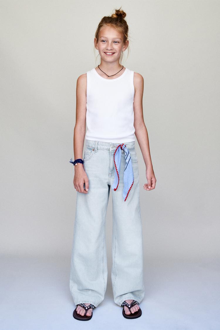 JEANS DE PIERNA ANCHA 2