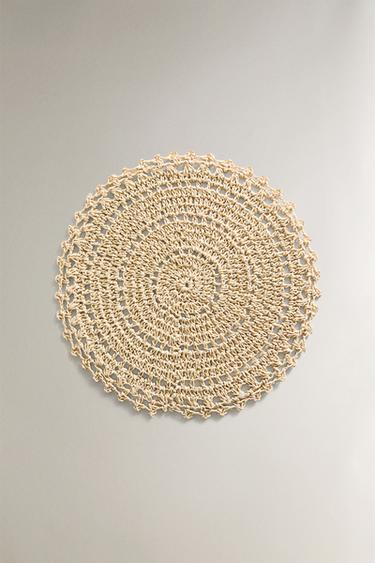 ROUND CROCHET PLACEMAT - Light beige by Zara