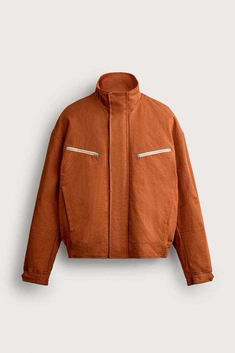 Cazadora relaxed fit cremalleras contraste