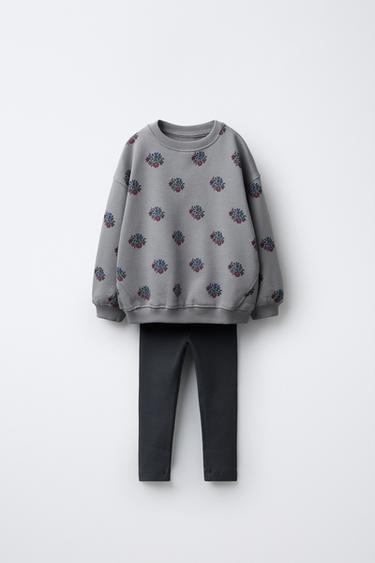 CONJUNTO SUDADERA ESTAMPADA Y LEGGING RIB - Gris azul de Zara