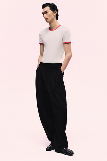 BALLOON FIT TROUSERS WITH PLEATS AND BELT - Black by Zara