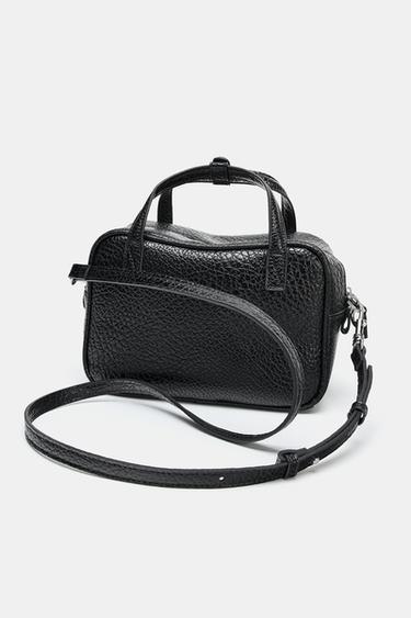 BOLSO CHARM DETALLES - Negro de Zara