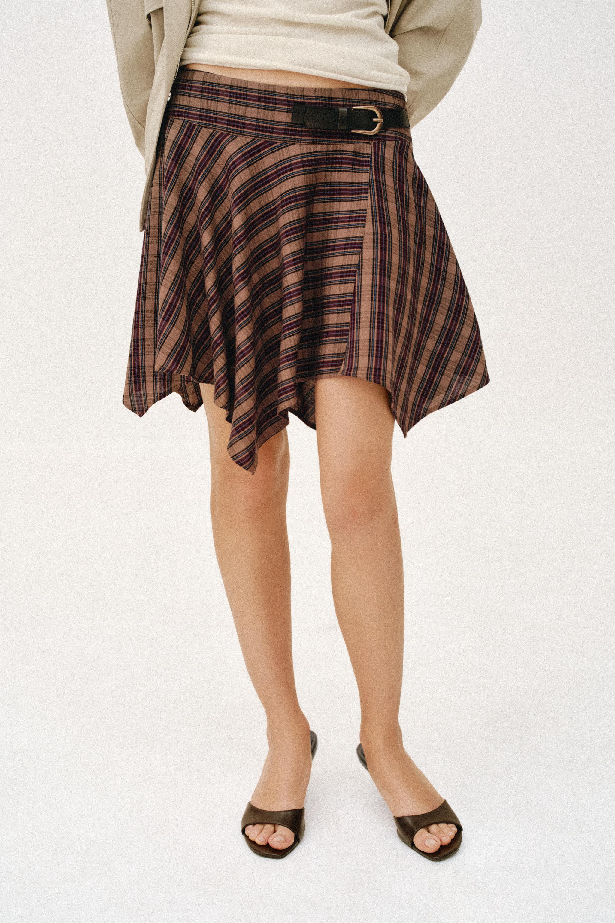 PLAID MINI SKIRT WITH BUCKLE