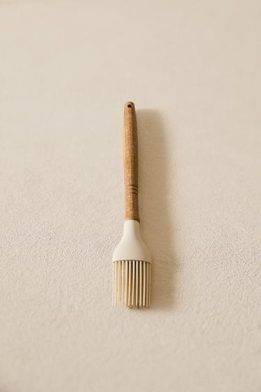 PINCEL SILICONA MADERA - Crema de Zara