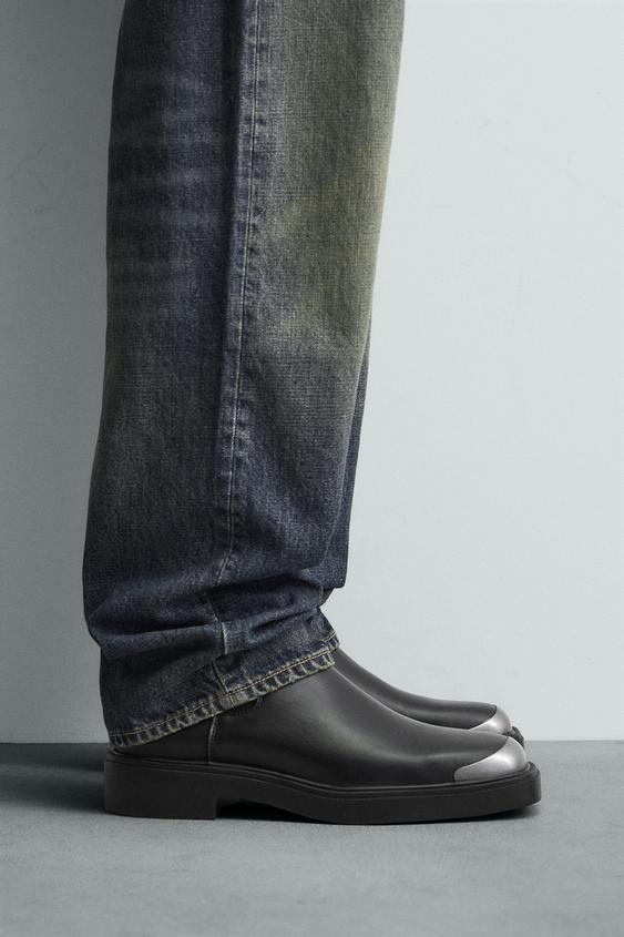 CHELSEA BOOTS WITH METAL DETAIL
