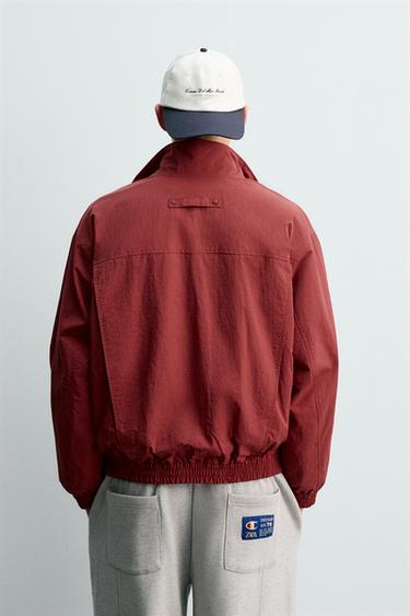 VESTE TECHNIQUE ÉCUSSONS CHAMPION ® X ZARA - Rouge de Zara - Image 2