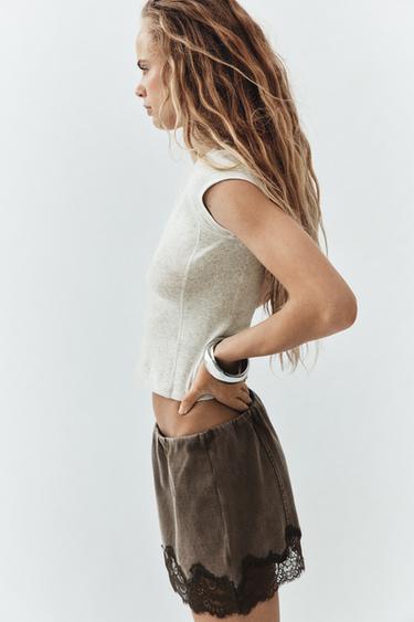 T-SHIRT RUSTIQUE DÉCOLLETÉ ROND - Gris clair de Zara - Image 2