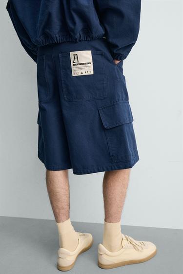 Zara BAGGY FIT CARGO SHORTS WITH PATCH - Blue