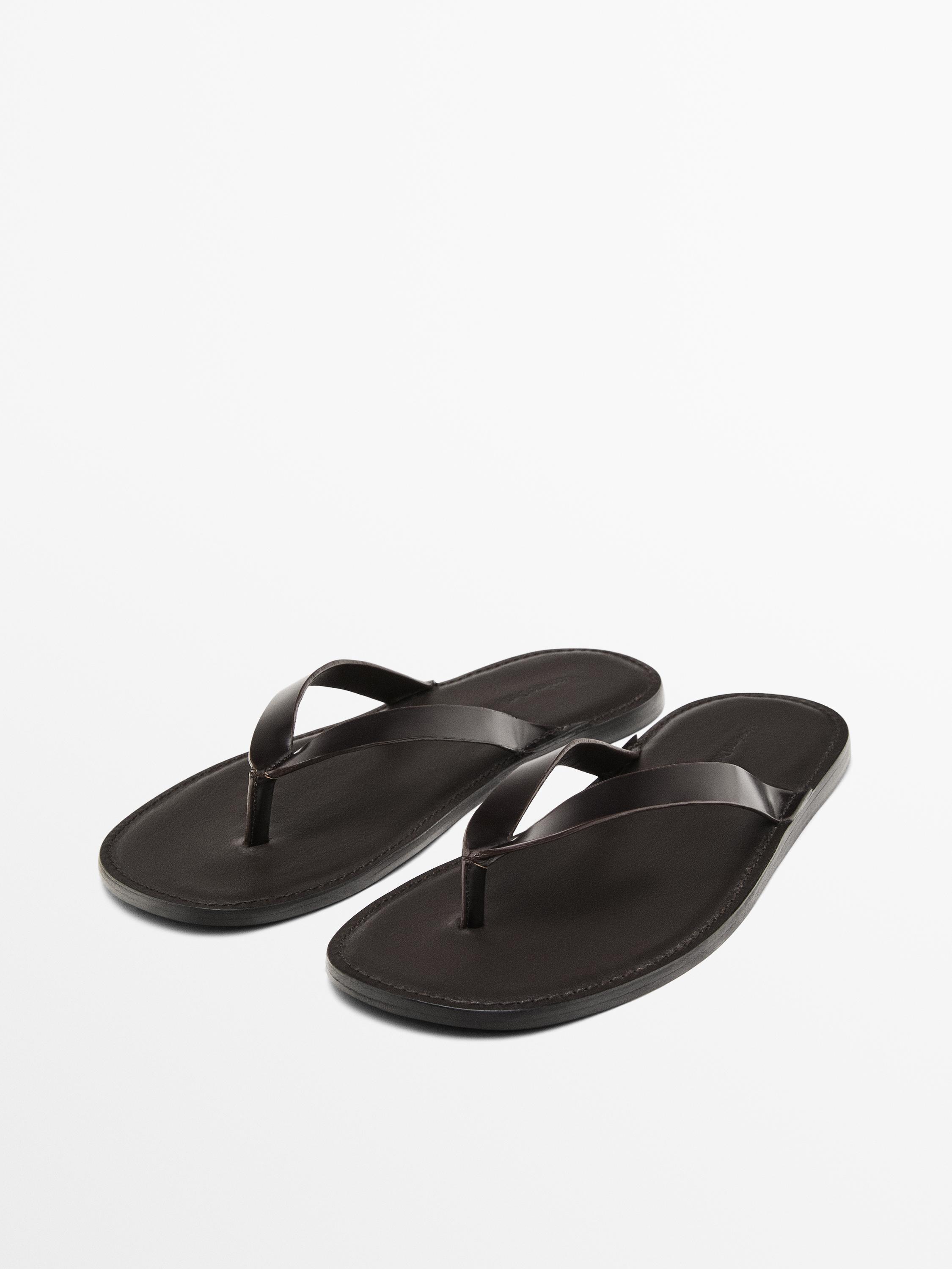 Sandales entre-doigts en cuir