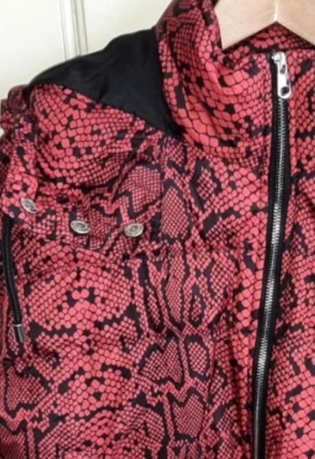 SNAKESKIN PRINT PUFFER JACKET - Image 3