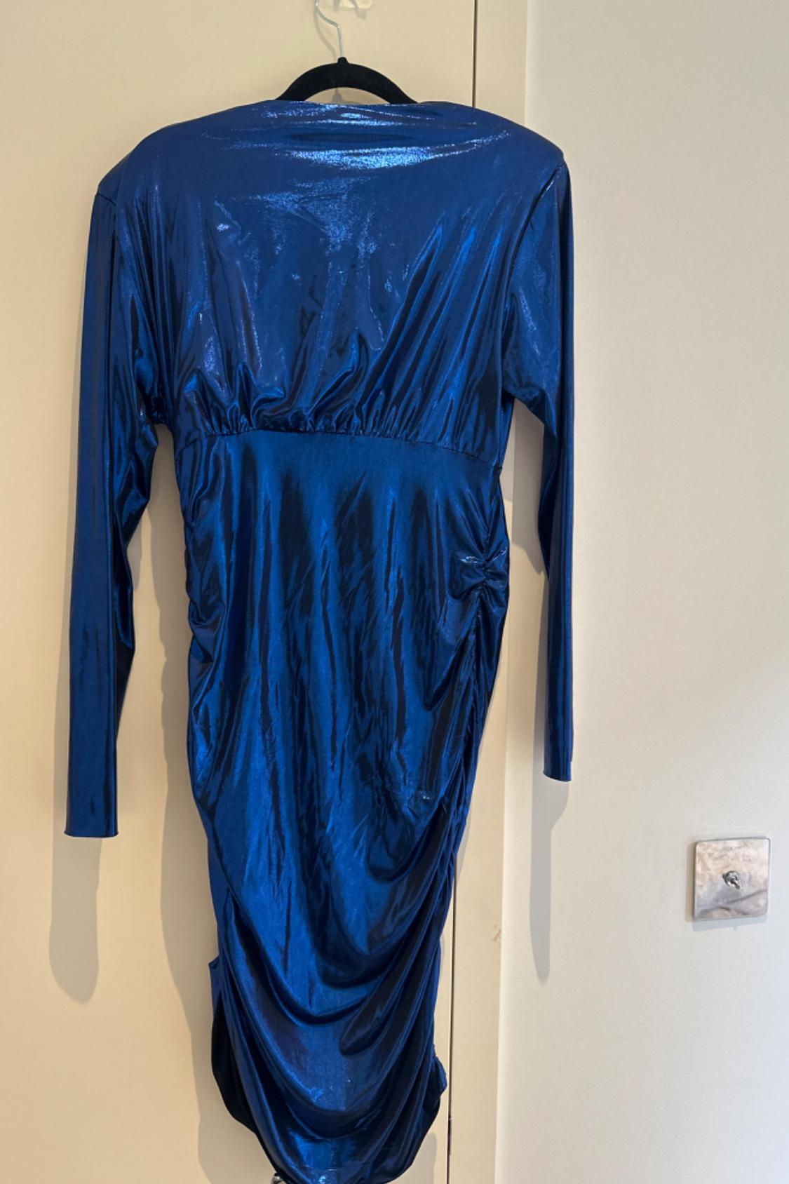 LAMINATED DRAPED DRESS - Image 2