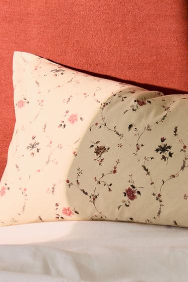 TAIE D’OREILLER COTON LIN FLEURS | KATHARINE POLE - Écru de Zara - Image 5