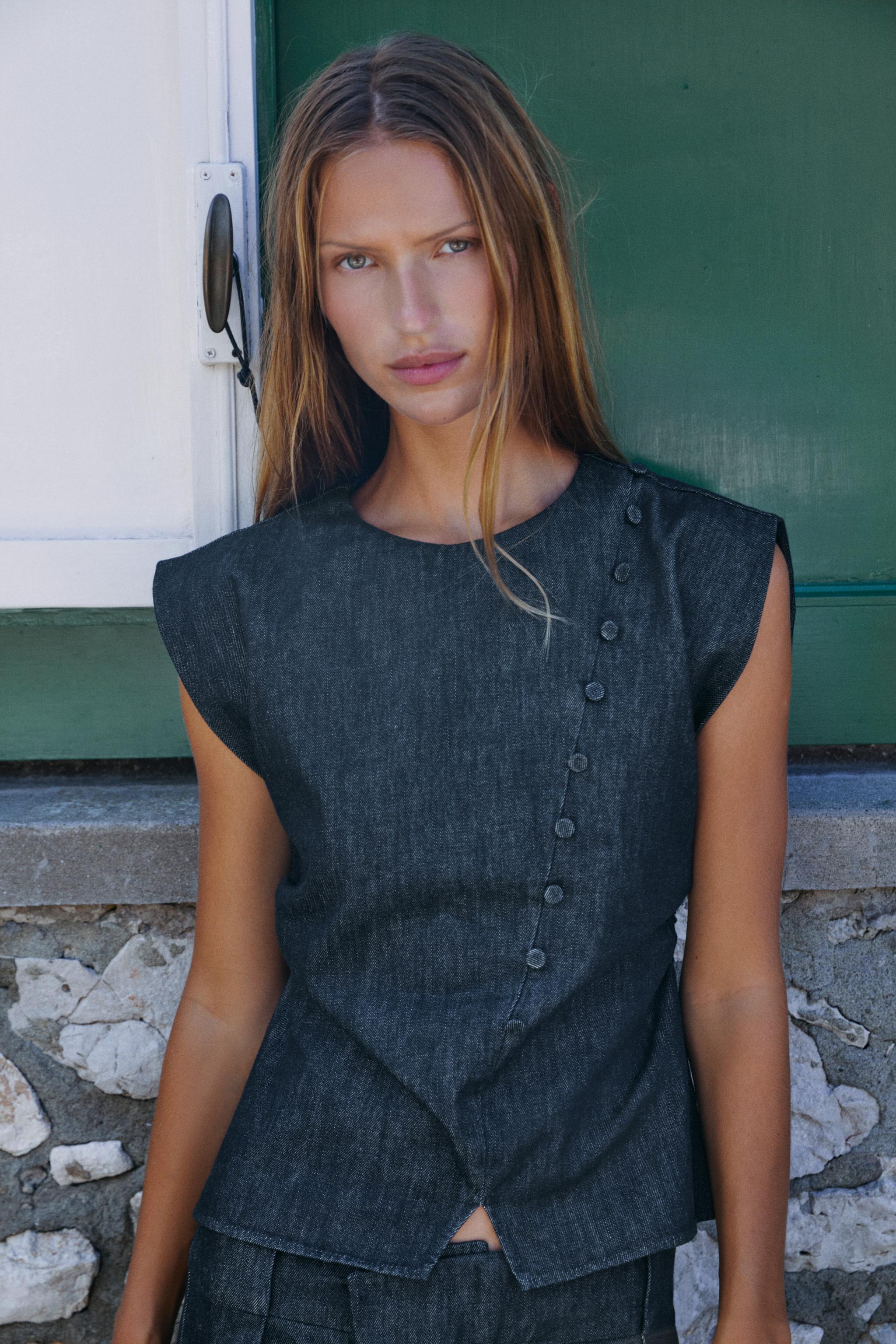 Z1975 DENIM TOP WITH COVERED BUTTONS