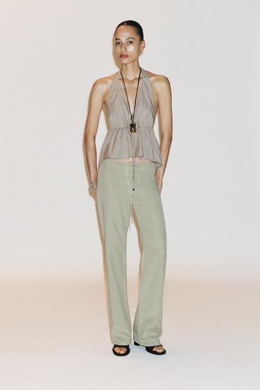 ТОП ИЗ ПОПЛИНА В ПОЛОСКУ С ГОРЛОВИНОЙ ХАЛТЕР — Коричневый / Зеленый от Zara