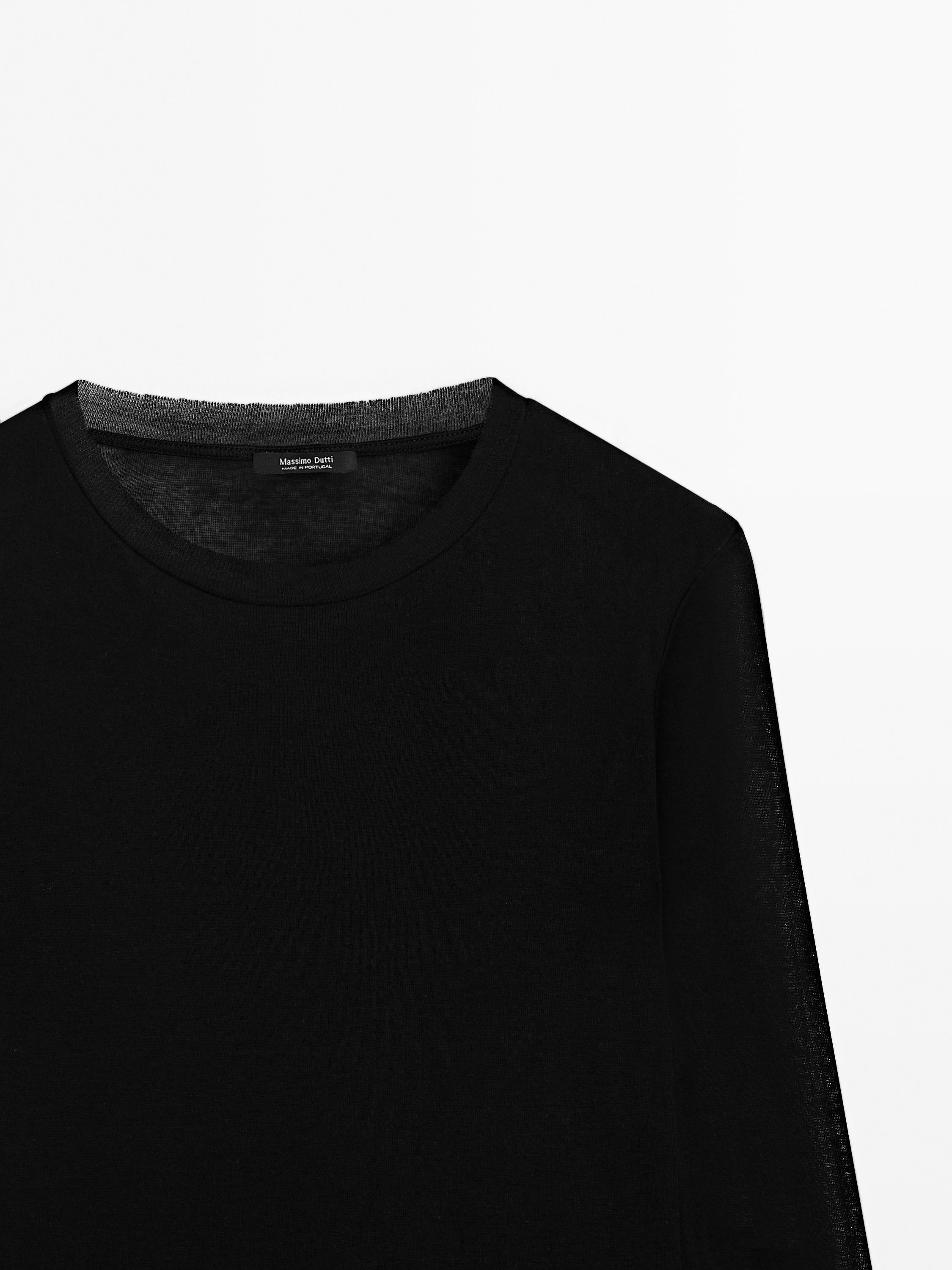 100% cotton semi-sheer T-shirt with collar detail